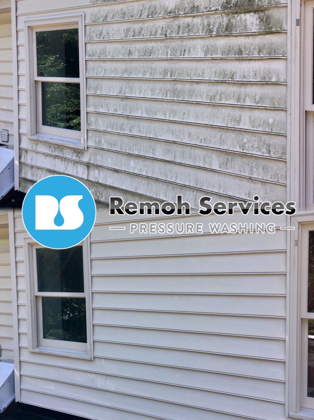 Before and after: vinyl siding soft wash